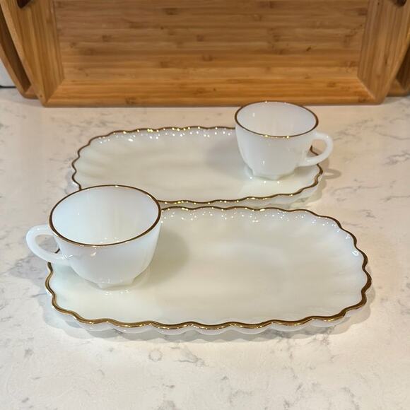 vintage set X2 Anchor Hocking Fire King milk glass snack set gold scalloped trim - Picture 1 of 8
